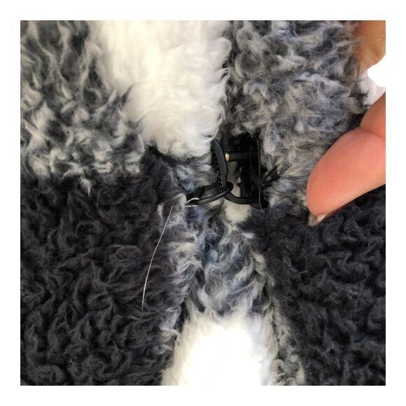 Steve Madden Women's Fuzzy Cozy Super Soft Black and White Plaid‎ Coat Jacket 3x - Picture 7 of 13